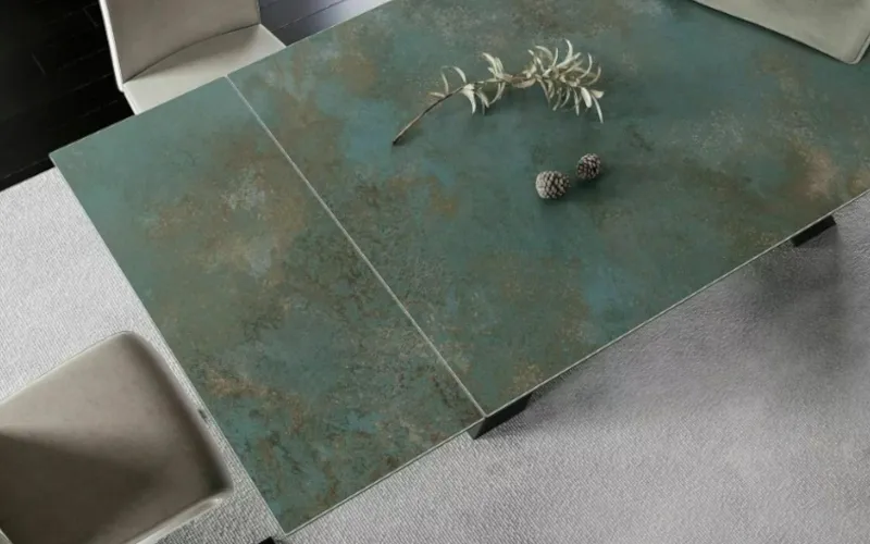 Stół Salvador Ossido Verde z zielonym blatem